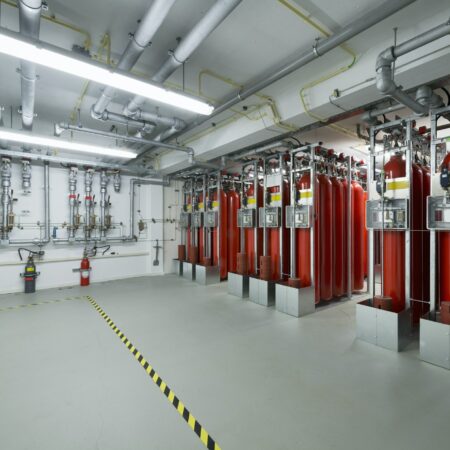 Fire extinguisher system, data storage in data warehouse